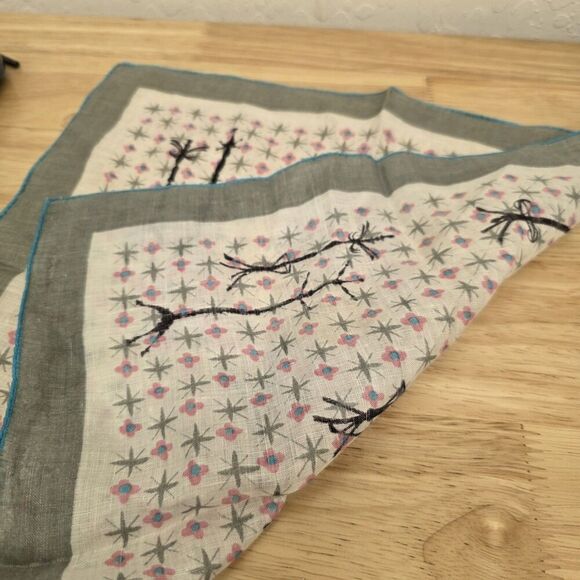 Pat Prichard Vintage Pocket HANKY Handkerchief, Hall Trees,Novelty 13x13in - Picture 6 of 6